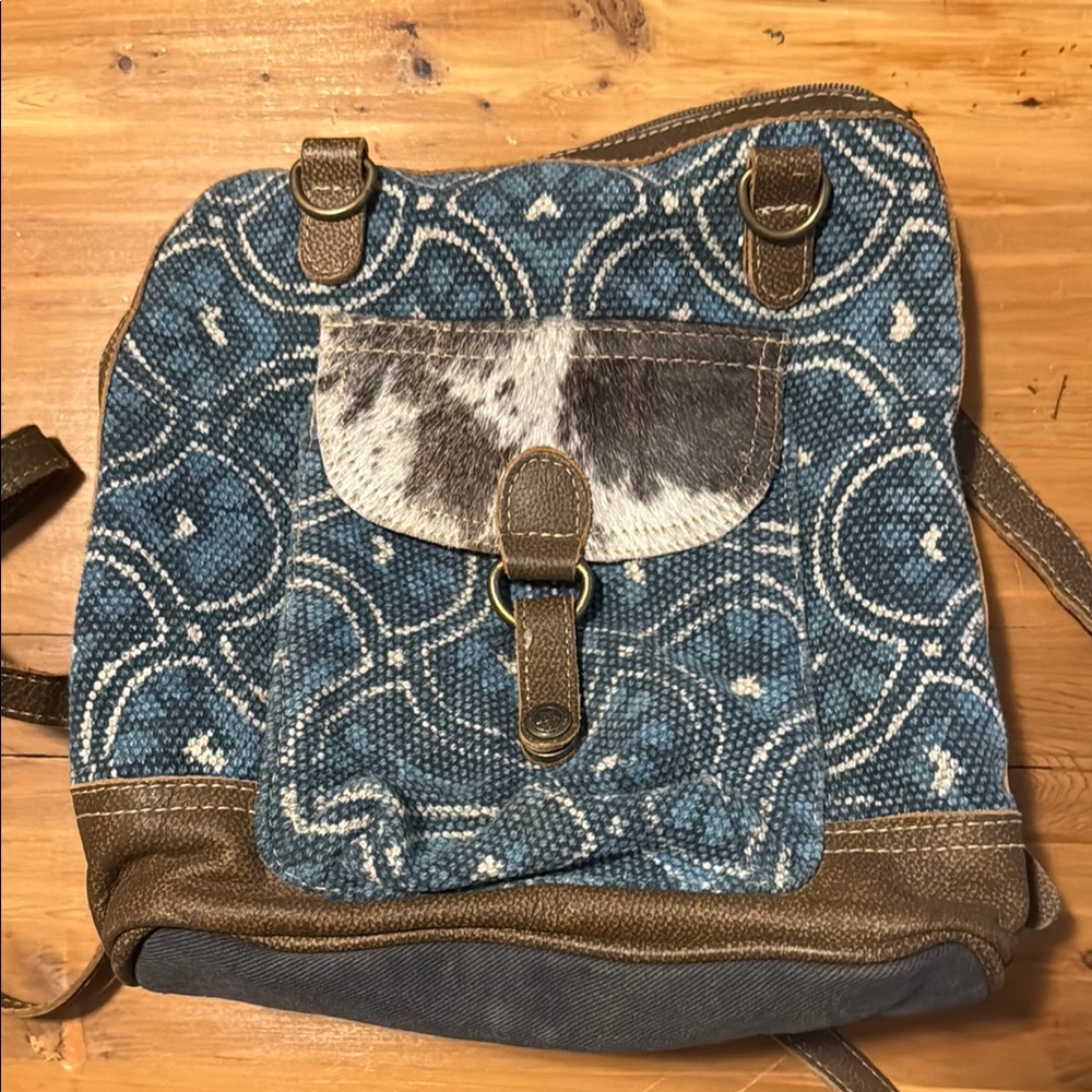 Myra backpack